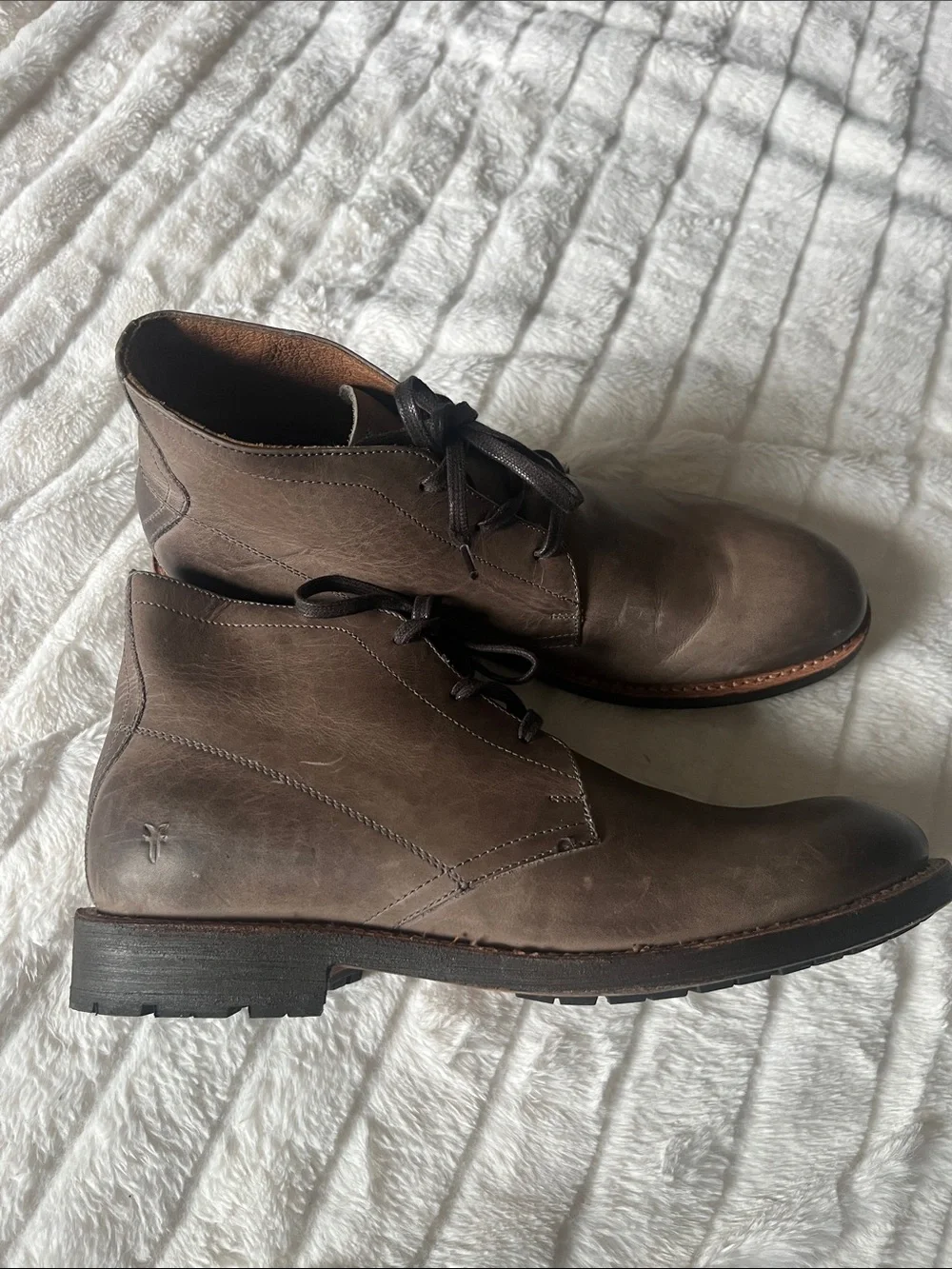Frye Bowery Chukka Boot